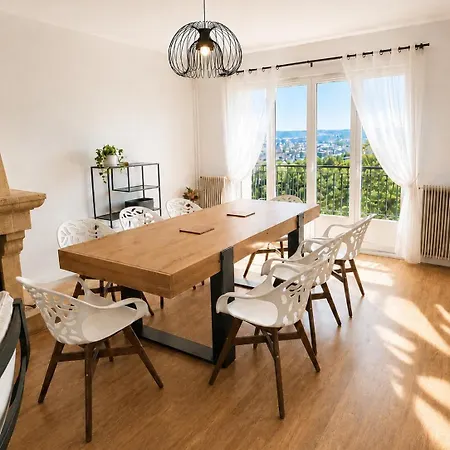 House For 8 People - 4 Bedrooms - - Parking