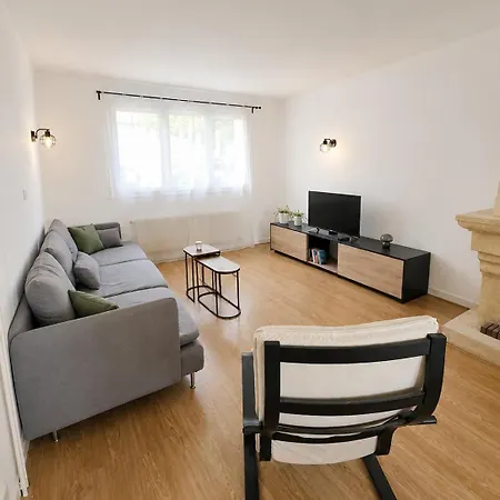 House For 8 People - 4 Bedrooms - - Parking Villa