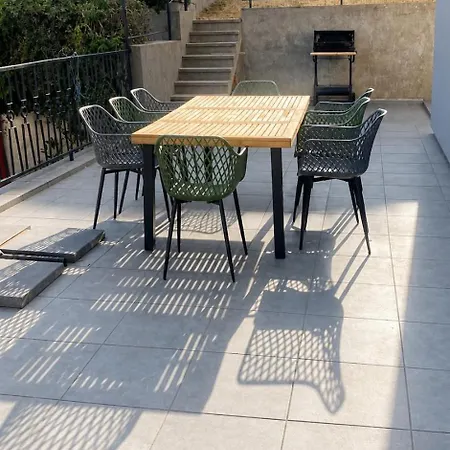 House For 8 People - 4 Bedrooms - - Parking Montluçon