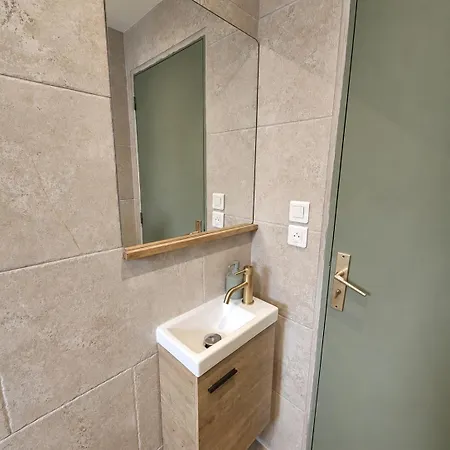 House For 8 People - 4 Bedrooms - - Parking Villa Montluçon