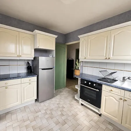 House For 8 People - 4 Bedrooms - - Parking * Montluçon